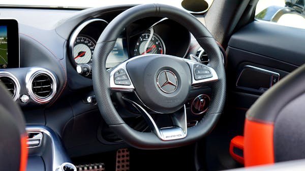 Réparation compteur mercedes : tarifs forfaitaires et garanties